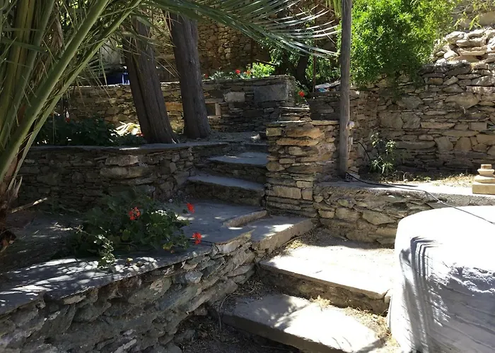 Katina\'S Garden Studio